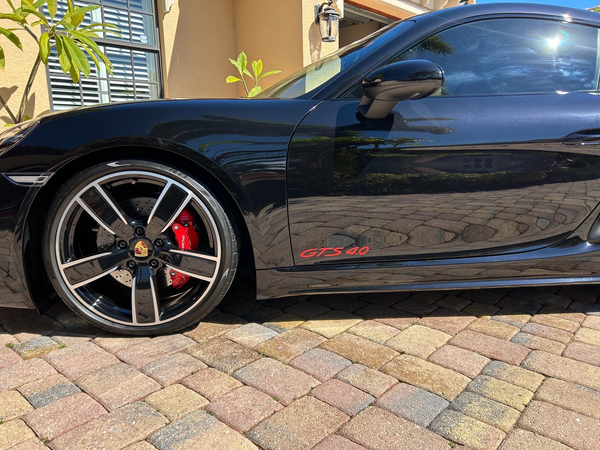 "GTS" Door Vinyl Logo Emblems for Porsche Vehicles (Boxter, Cayman, 911, Macan, Cayenne, Panamera) - Rapid Vehicles