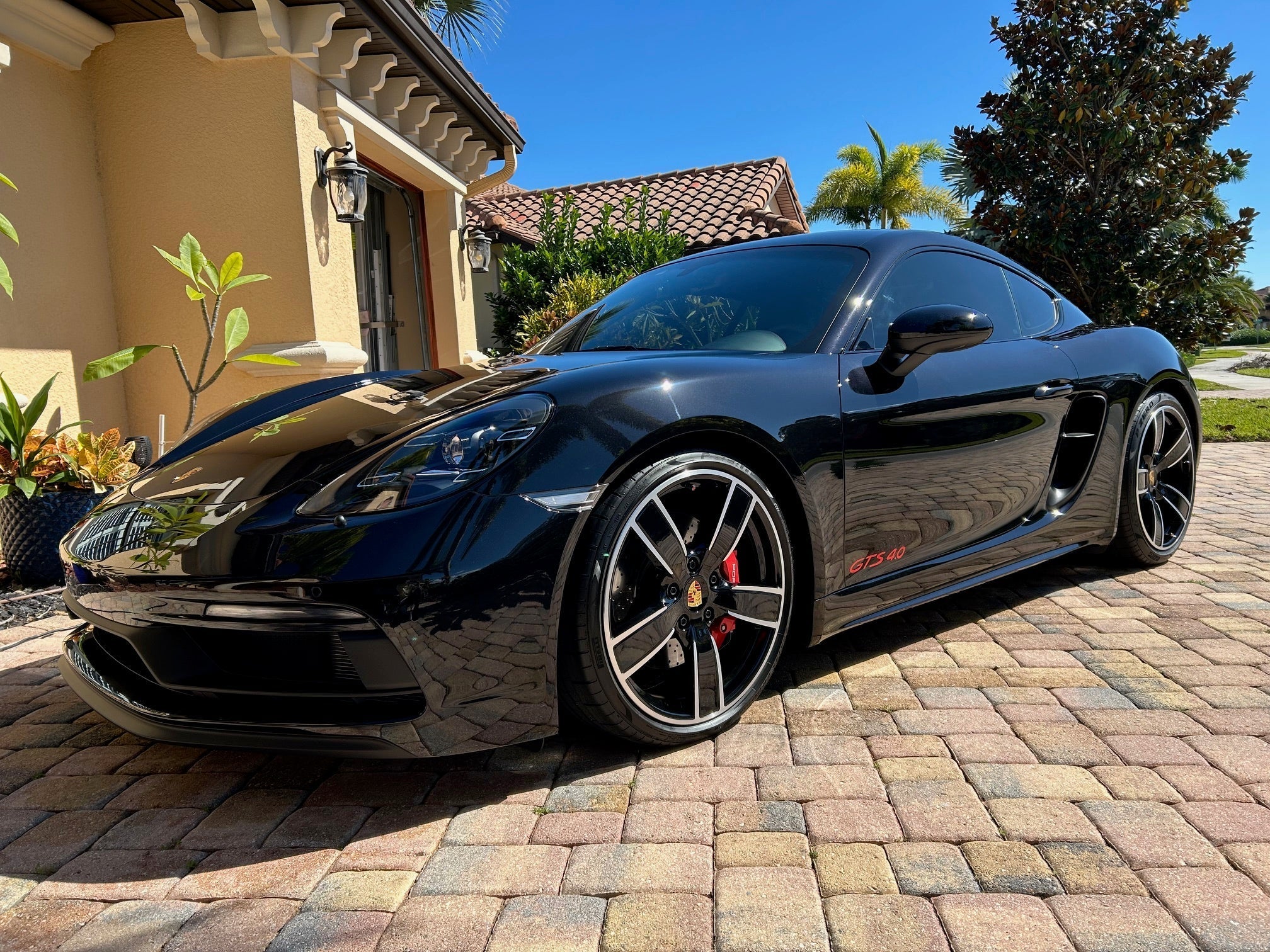 "GTS" Door Vinyl Logo Emblems for Porsche Vehicles (Boxter, Cayman, 911, Macan, Cayenne, Panamera) - Rapid Vehicles