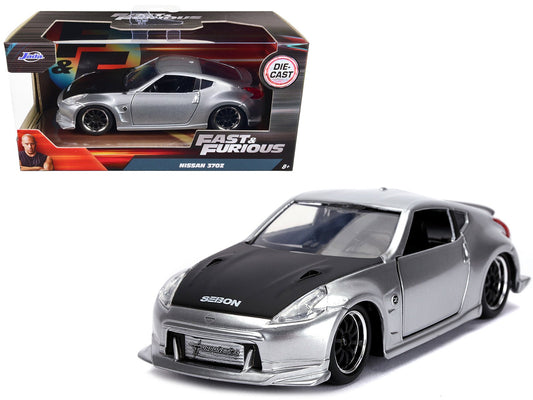 Nissan 370Z Silver with Black Hood "Fast & Furious" Series 1/32 Diecast Model Car by Jada free shipping USA - Rapid Vehicles