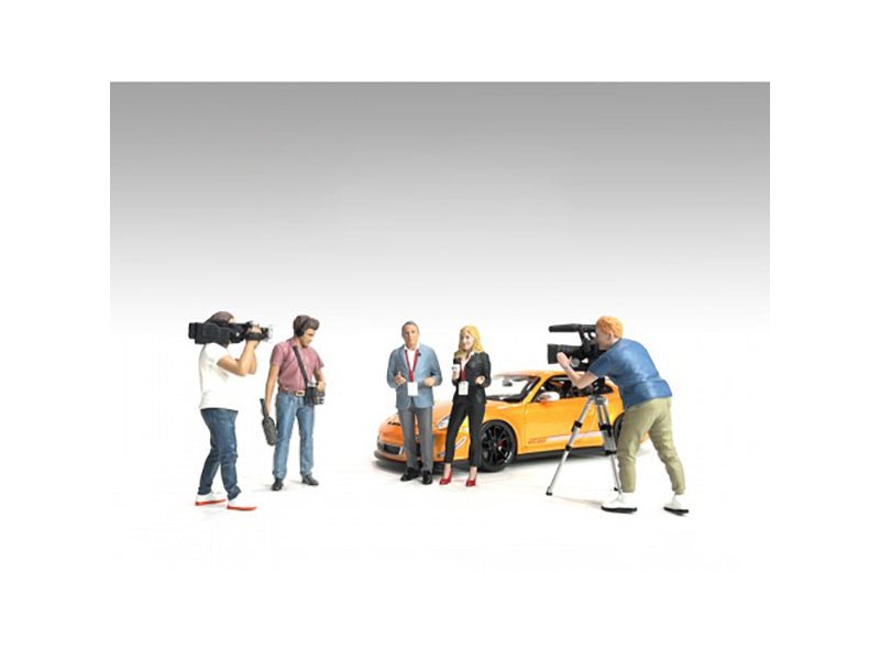 "On-Air" 6 piece Figures and Accessory Set for 1/24 Scale Models by American Diorama free shipping USA - Rapid Vehicles