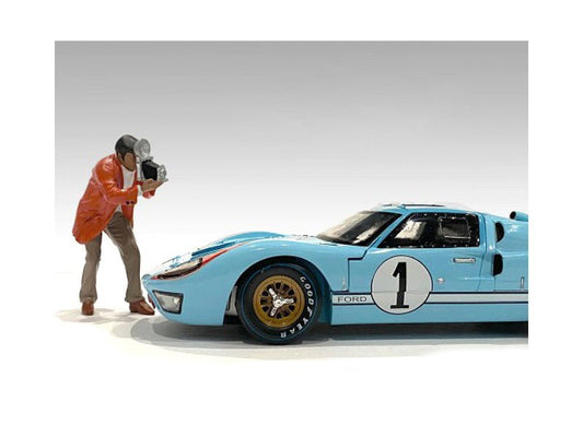 "Race Day 1" Figurine III for 1/24 Scale Models by American Diorama free shipping USA - Rapid Vehicles