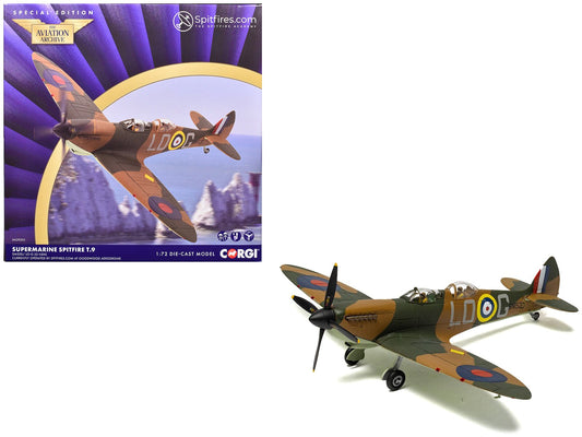 Supermarine Spitfire T.9 Aircraft "SM520 Spitfires.com Goodwood Aerodrome" British Royal Air Force "The Aviation Archive" Series 1/72 Diecast Model by Corgi free shipping USA - Rapid Vehicles