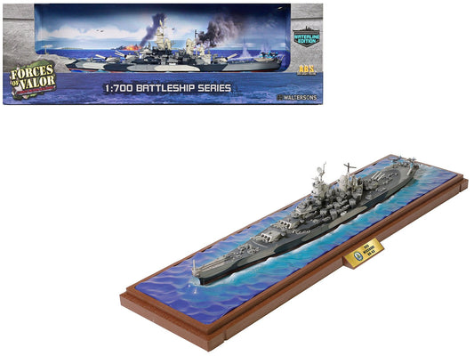 USS Missouri (BB - 63) Iowa - class Battleship "Battle of Okinawa" (1945) United States Navy (Waterline Edition) "Battleship" Series 1/700 Diecast Model by Forces of Valor free shipping USA - Rapid Vehicles