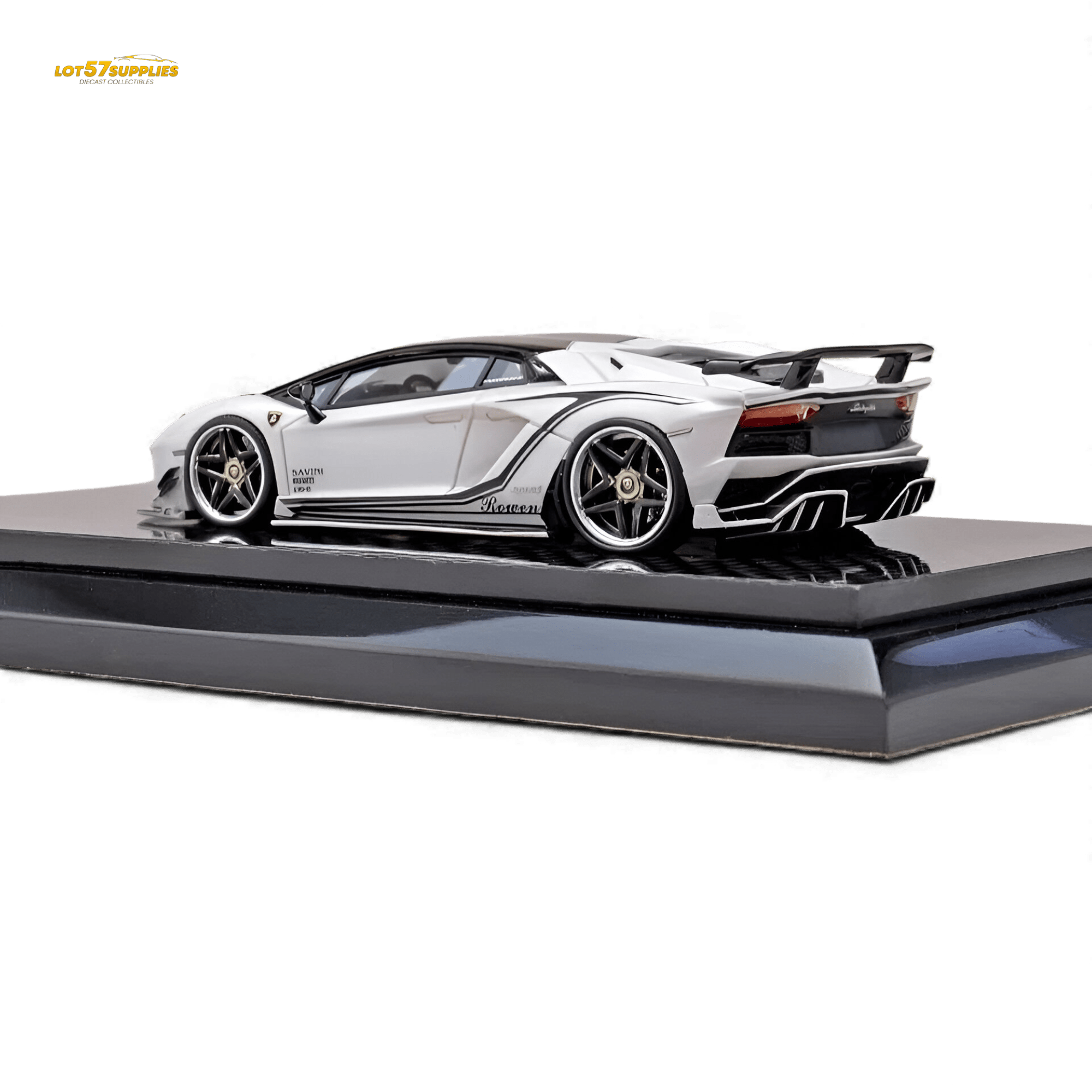 YM Model Lamborghini Aventador S Rowen White 1:64 - Rapid Vehicles