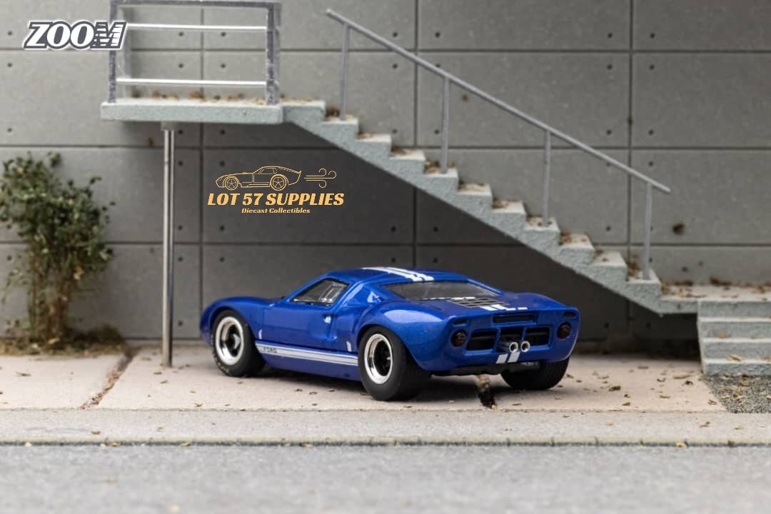 Zoom Ford GT40 MK1 Blue 2 1:64 - Rapid Vehicles