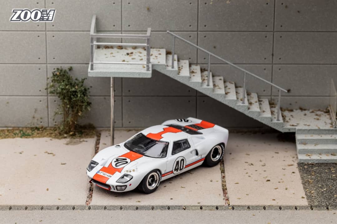 Zoom Ford GT40 MK1 Gulf Livery 1:64 - Rapid Vehicles